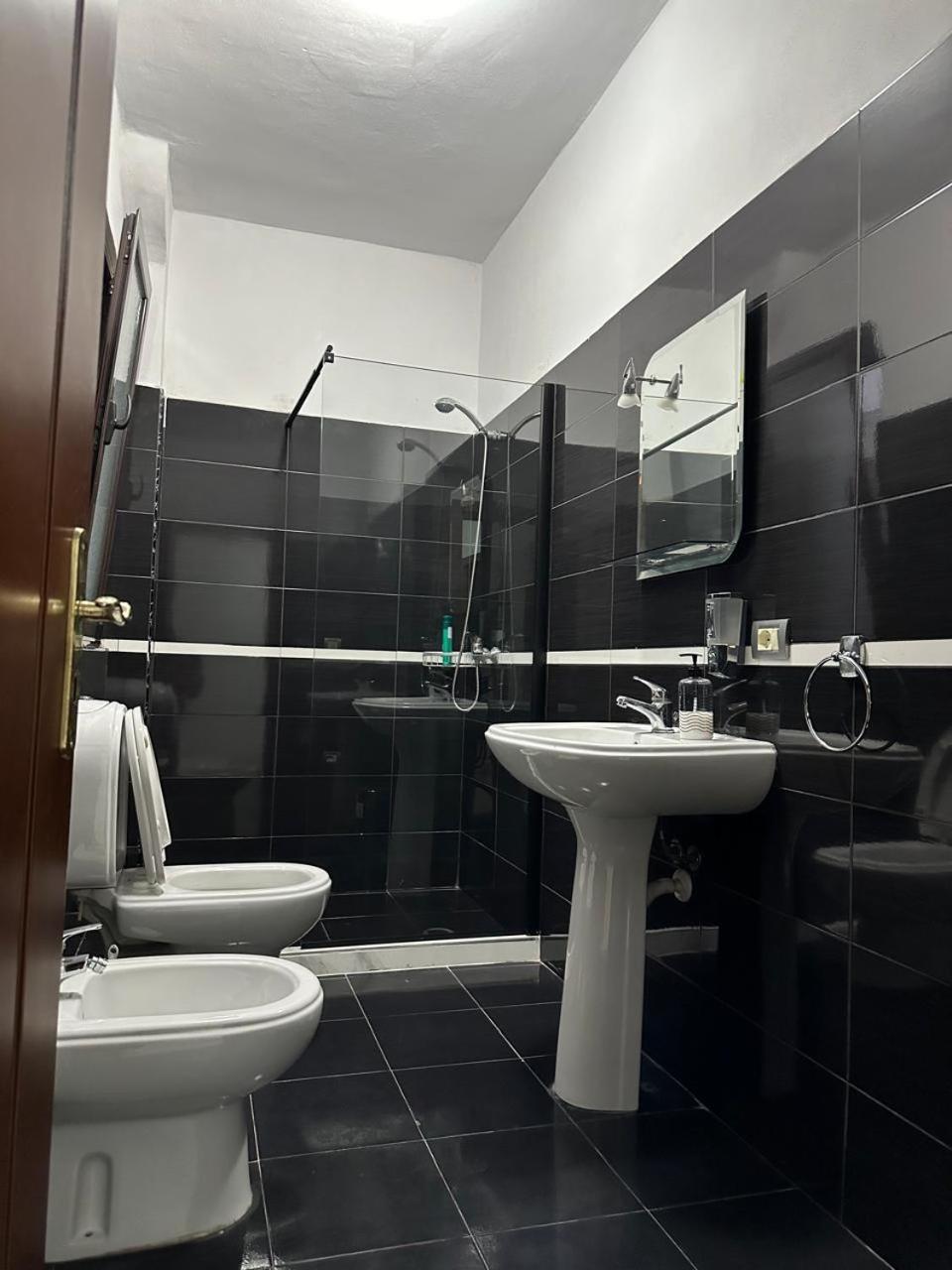Host Apartments Shkodër Dış mekan fotoğraf